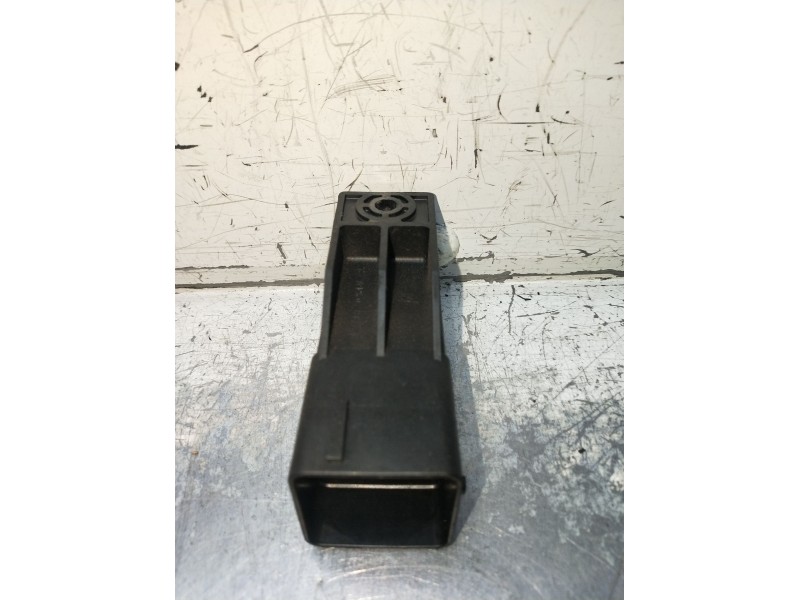 Recambio de caja precalentamiento para mazda 3 sedán (bk) 1.6 di turbo (bk12y) referencia OEM IAM 51252003 3M5T12A343AA 04