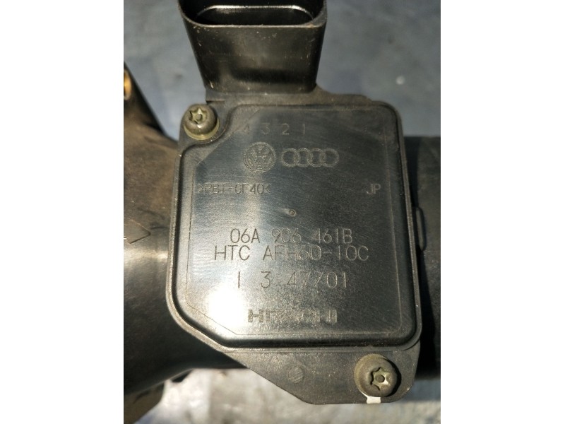 Recambio de caudalimetro para audi a3 (8l1) 1.6 referencia OEM IAM 06A906461B HTCAFH6010C 00
