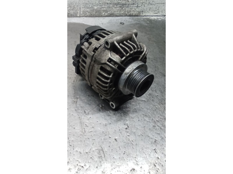 Recambio de alternador para dacia logan (ls_) 1.4 (lsoa, lsoc, lsoe, lsog) referencia OEM IAM 8200438148 0124415038 98A 05