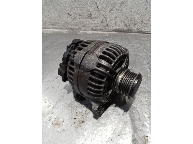 Recambio de alternador para audi a4 b7 (8ec) 2.0 referencia OEM IAM 06F903023J 0124525099 140A 01