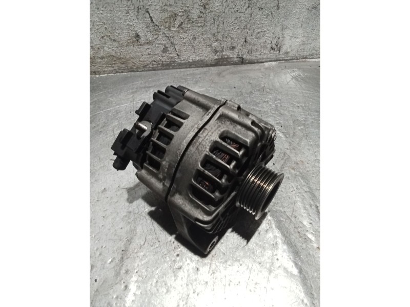Recambio de alternador para bmw 5 (e60) 520 d referencia OEM IAM   07