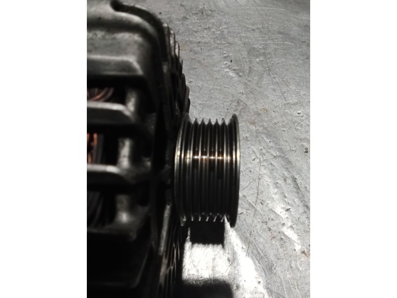 Recambio de alternador para bmw 5 (e60) 520 d referencia OEM IAM   07