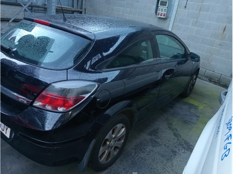 opel astra gtc del año 2008