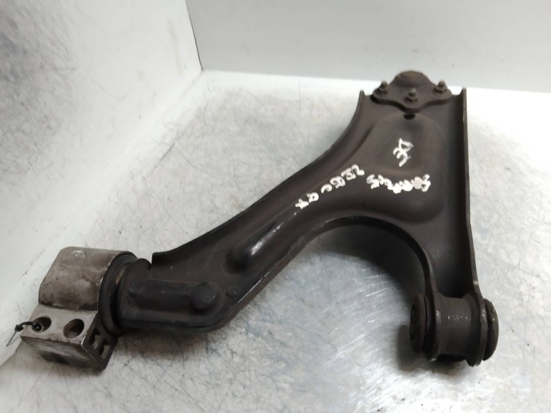 Recambio de brazo suspension inferior delantero derecho para saab 9-5 sedán 2.3 cat referencia OEM IAM   