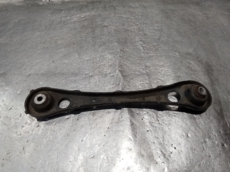 Recambio de brazo suspension inferior trasero derecho para audi a4 b7 (8ec) 2.0 referencia OEM IAM 8E050520KG 01 INFERIOR