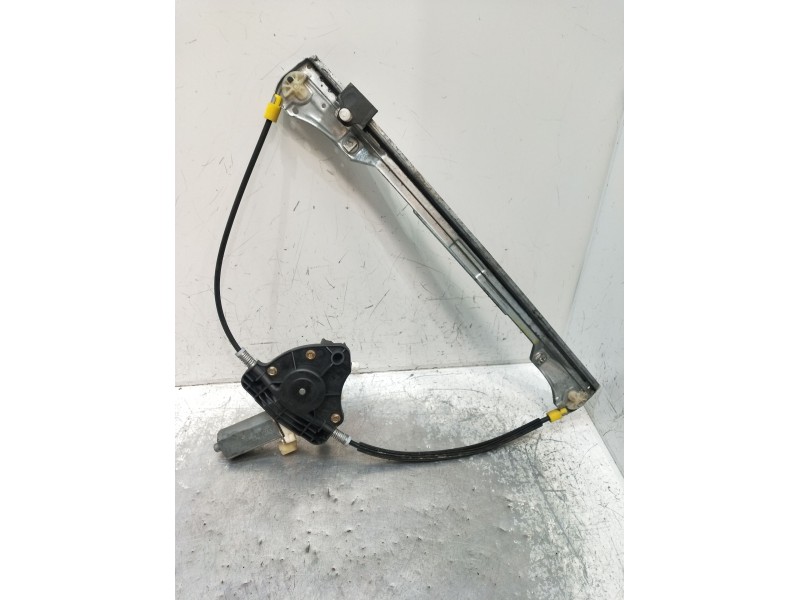 Recambio de elevalunas delantero izquierdo para renault clio ii (bb_, cb_) 1.2 16v (bb05, bb0w, bb11, bb27, bb2t, bb2u, bb2v, cb