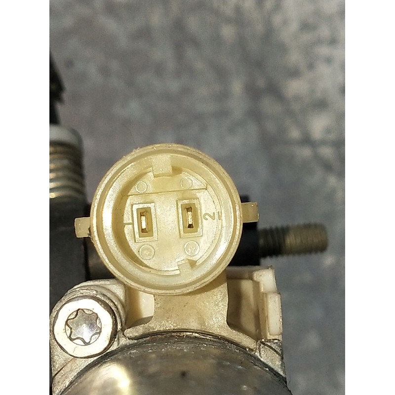 Recambio de elevalunas delantero izquierdo para renault clio ii (bb_, cb_) 1.2 16v (bb05, bb0w, bb11, bb27, bb2t, bb2u, bb2v, cb