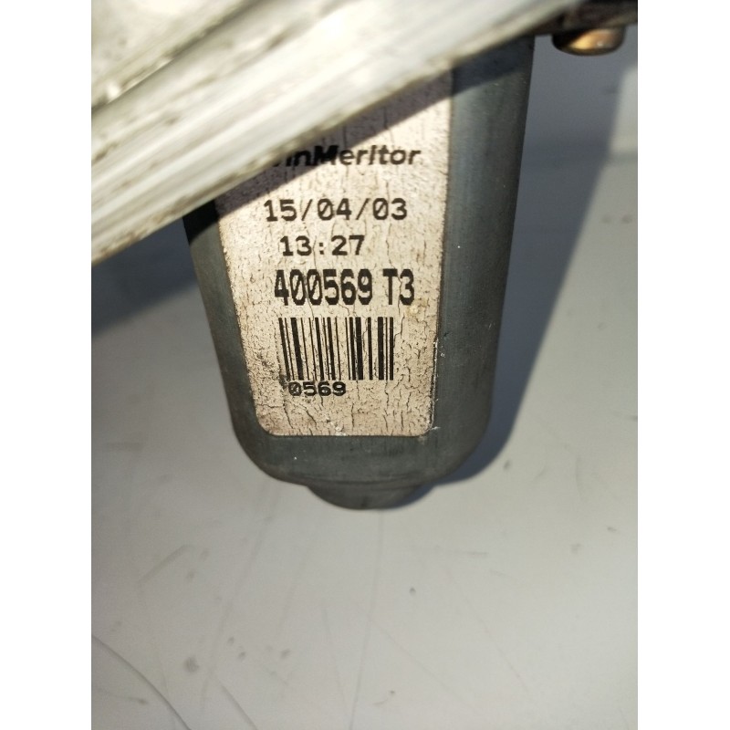 Recambio de elevalunas delantero derecho para renault laguna ii grandtour (kg0/1_) 1.9 dci (kg0g) referencia OEM IAM 400569T3 5P