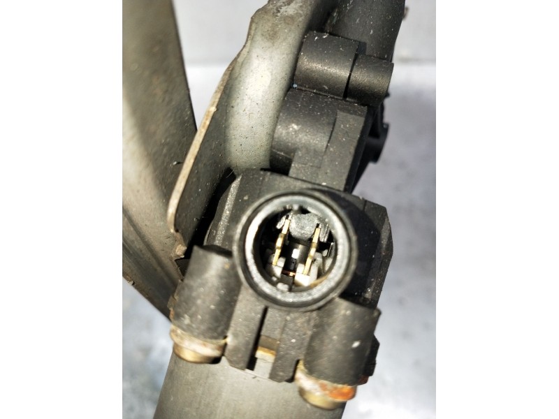 Recambio de elevalunas delantero derecho para renault laguna ii grandtour (kg0/1_) 1.9 dci (kg0g) referencia OEM IAM 400569T3 5P