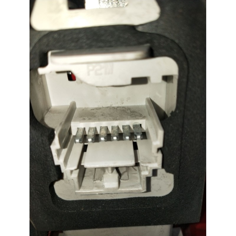 Recambio de piloto trasero izquierdo para renault clio ii (bb_, cb_) 1.2 16v (bb05, bb0w, bb11, bb27, bb2t, bb2u, bb2v, cb05,...