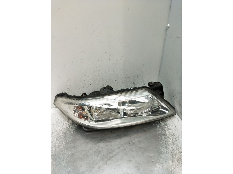 Recambio de faro derecho para renault laguna ii grandtour (kg0/1_) 1.9 dci (kg0g) referencia OEM IAM 8200002847 89004686 02