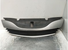 Recambio de rejilla delantera para renault laguna ii grandtour (kg0/1_) 1.9 dci (kg0g) referencia OEM IAM   02