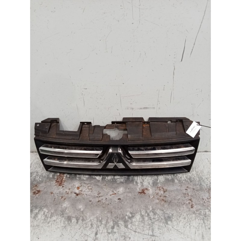 Recambio de rejilla delantera para mitsubishi montero iv (v8_w, v9_w) 3.2 di-d 4wd (v98w, v88w) referencia OEM IAM   10