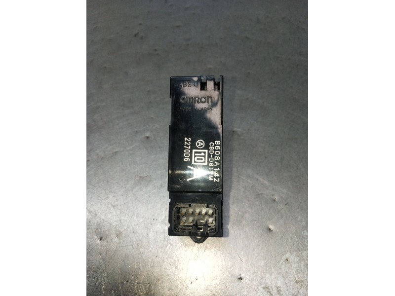 Recambio de mando elevalunas delantero derecho para mitsubishi montero iv (v8_w, v9_w) 3.2 di-d 4wd (v98w, v88w) referencia OEM 