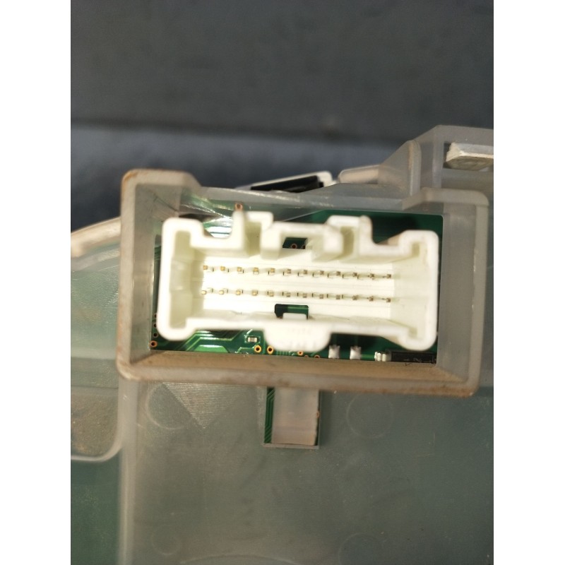 Recambio de cuadro instrumentos para mitsubishi montero iv (v8_w, v9_w) 3.2 di-d 4wd (v98w, v88w) referencia OEM IAM 8100B220 VE