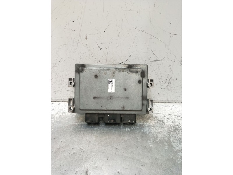 Recambio de centralita motor uce para renault clio ii (bb_, cb_) 1.2 16v (bb05, bb0w, bb11, bb27, bb2t, bb2u, bb2v, cb05,... ref