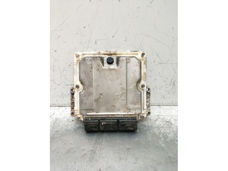 Recambio de centralita motor uce para renault laguna ii grandtour (kg0/1_) 1.9 dci (kg0g) referencia OEM IAM 0281011101 82000954