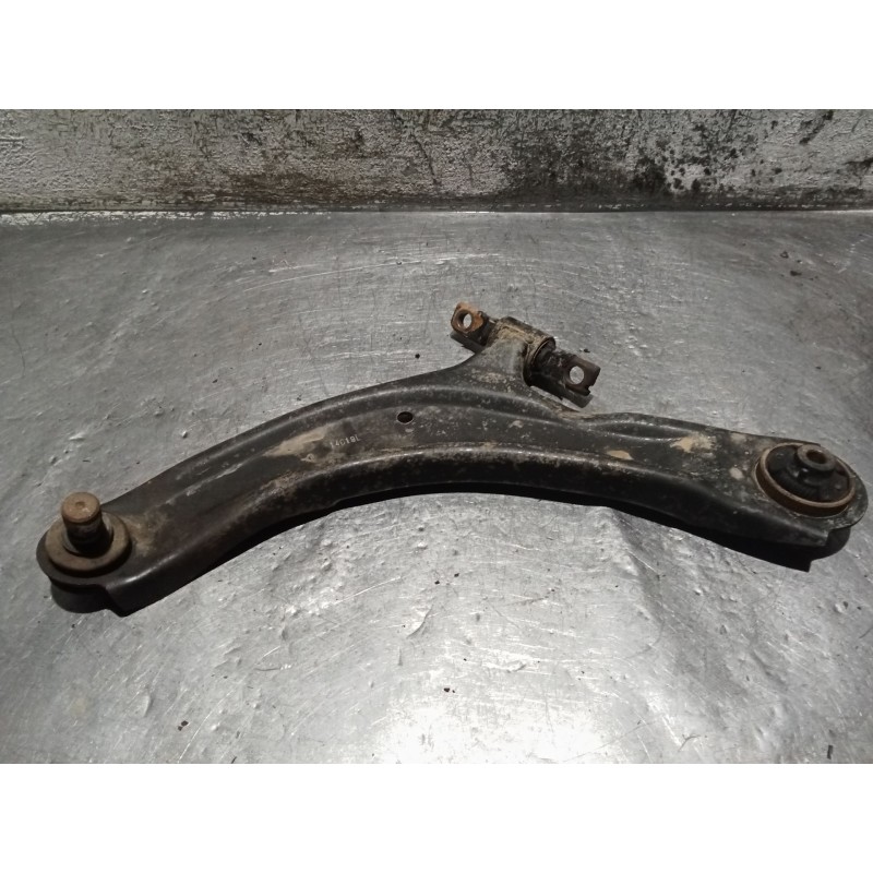 Recambio de brazo suspension inferior delantero izquierdo para nissan qashqai i (j10, nj10) 1.6 dci referencia OEM IAM   