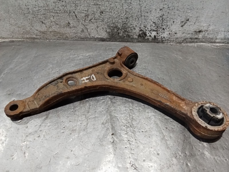 Recambio de brazo suspension inferior delantero izquierdo para peugeot boxer caja/chasis 2.2 hdi 120 referencia OEM IAM 50706935