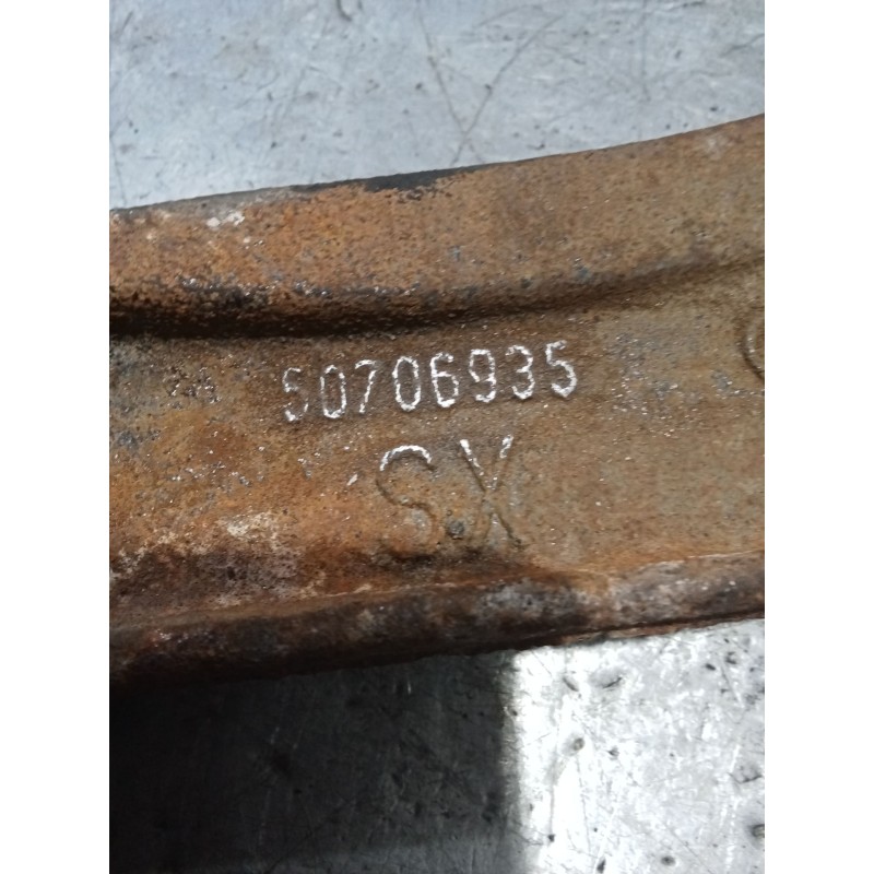 Recambio de brazo suspension inferior delantero izquierdo para peugeot boxer caja/chasis 2.2 hdi 120 referencia OEM IAM 50706935