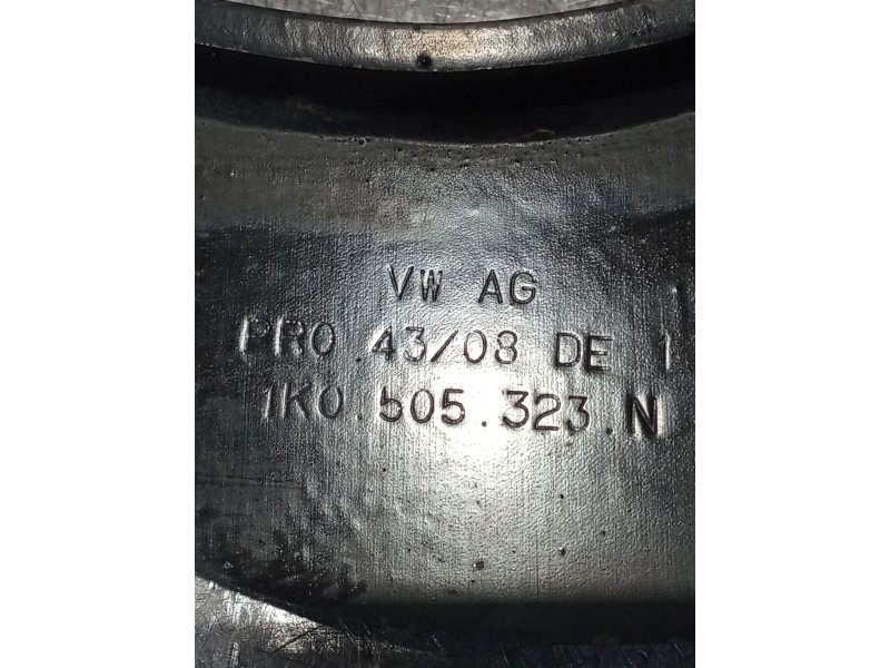 Recambio de brazo suspension superior trasero derecho para audi a3 sportback (8pa) 1.9 tdi referencia OEM IAM 1K0505323  04