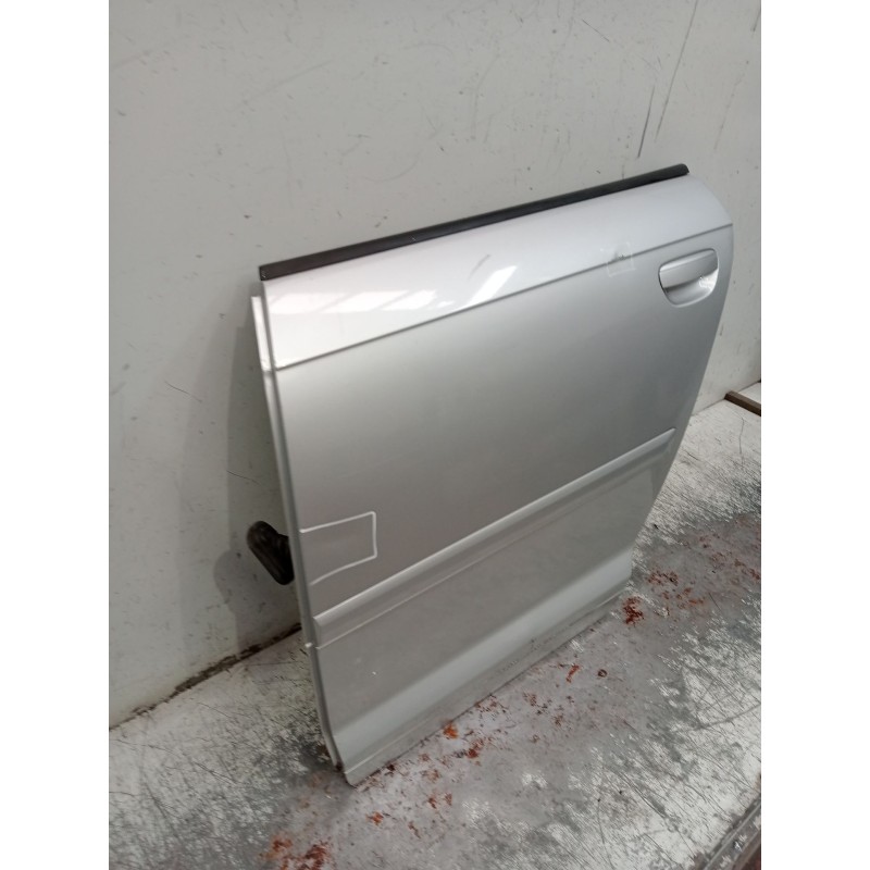 Recambio de puerta trasera izquierda para audi a3 sportback (8pa) 1.9 tdi referencia OEM IAM   04