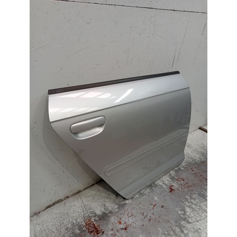 Recambio de puerta trasera derecha para audi a3 sportback (8pa) 1.9 tdi referencia OEM IAM   04