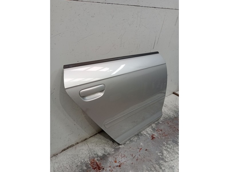 Recambio de puerta trasera derecha para audi a3 sportback (8pa) 1.9 tdi referencia OEM IAM   04