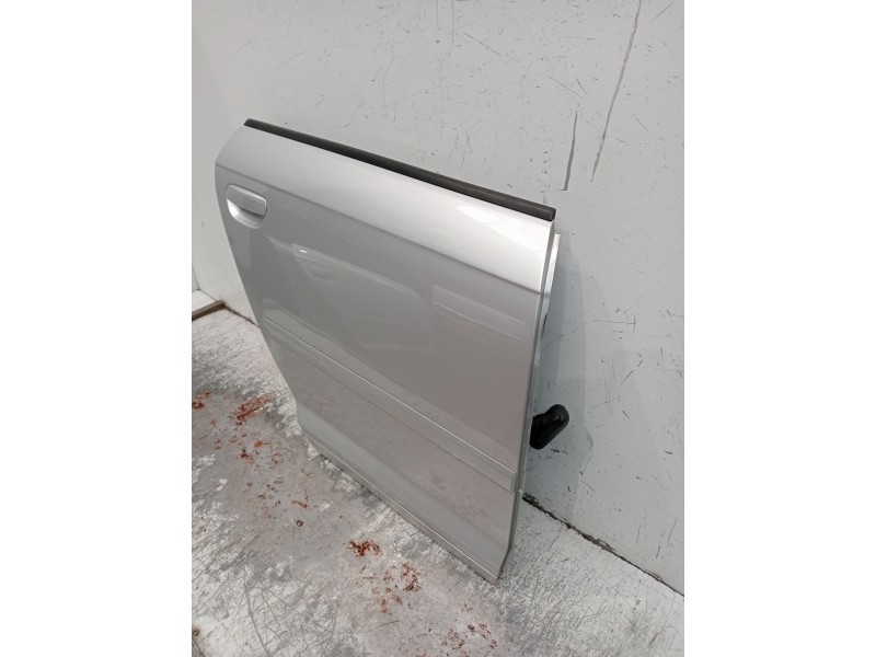 Recambio de puerta trasera derecha para audi a3 sportback (8pa) 1.9 tdi referencia OEM IAM   04