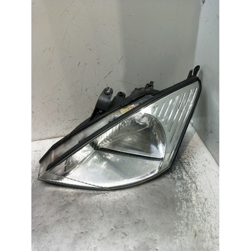 Recambio de faro izquierdo para ford focus i (daw, dbw) 1.8 turbo di / tddi referencia OEM IAM   