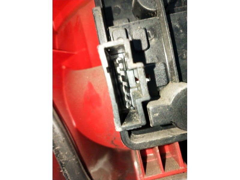 Recambio de piloto trasero derecho para citroën xsara picasso (n68) 2.0 hdi referencia OEM IAM 9631564080 89300231 