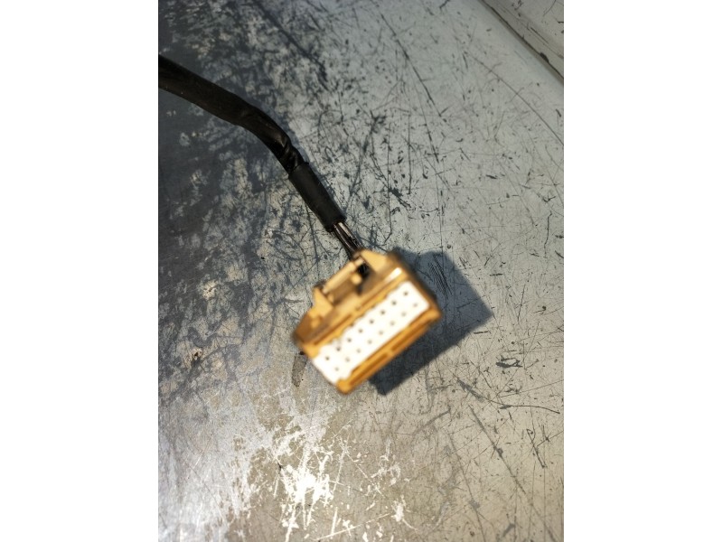 Recambio de retrovisor derecho para audi a4 b7 (8ec) 2.0 referencia OEM IAM  ELÉCTRICO 01