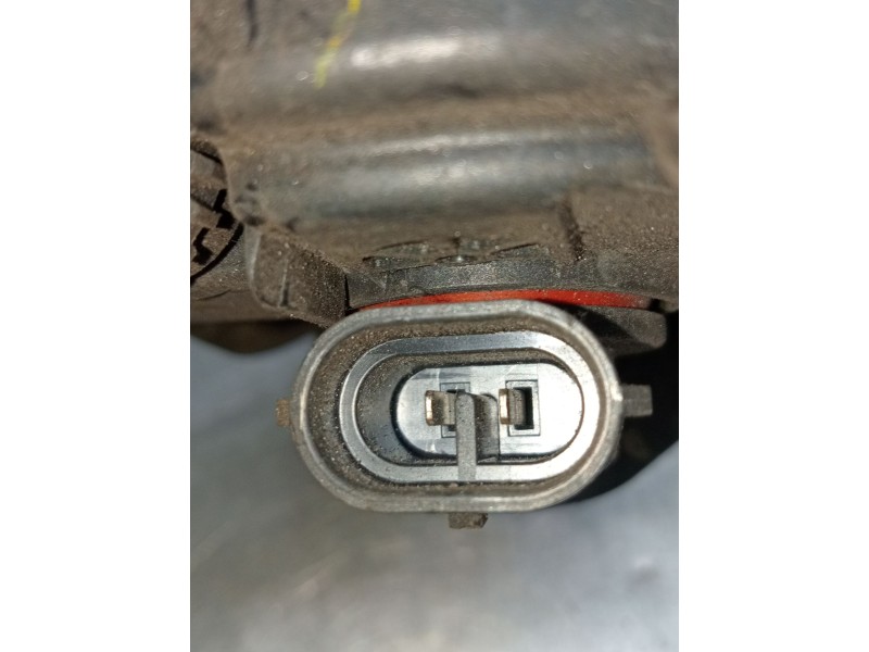 Recambio de faro antiniebla derecho para peugeot 308 referencia OEM IAM 9680498880 89205441 