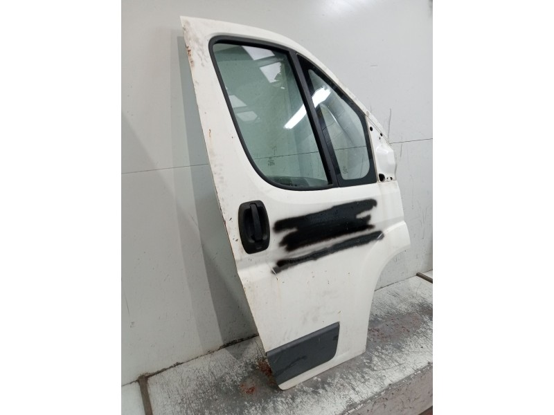 Recambio de puerta delantera derecha para peugeot boxer caja/chasis 2.2 hdi 120 referencia OEM IAM   