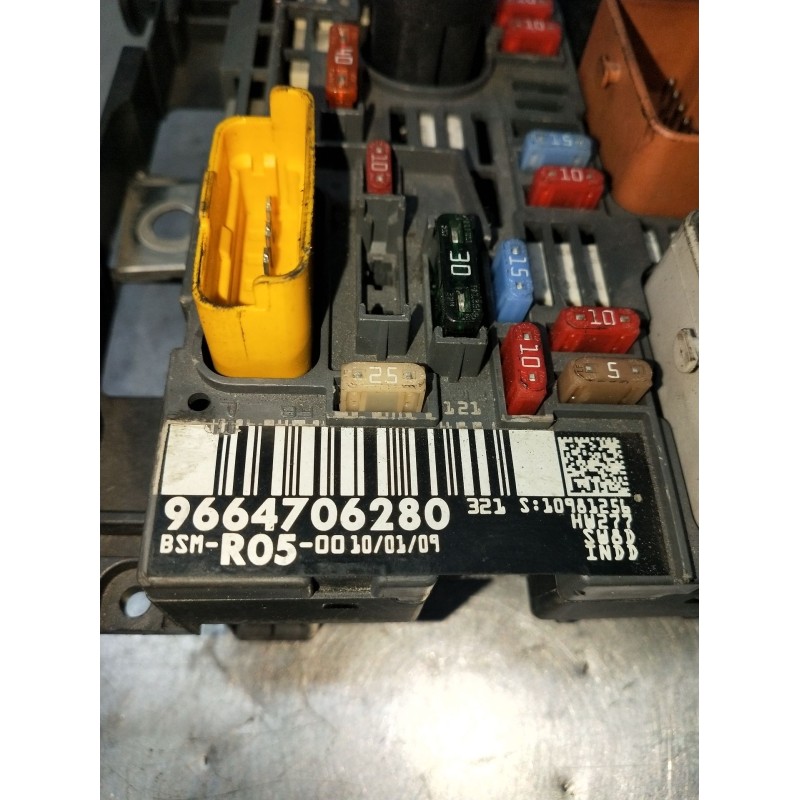Recambio de caja reles / fusibles para citroën c4 i (lc_) 1.4 16v referencia OEM IAM 9664706280 BSMR05 10981256 