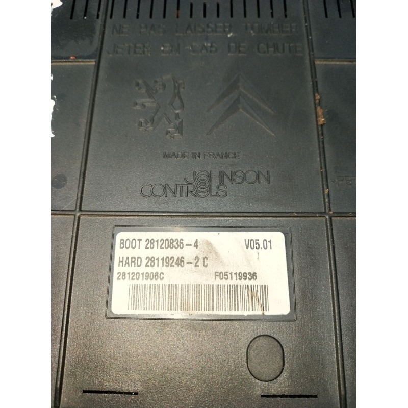 Recambio de caja reles / fusibles para citroën c4 i (lc_) 1.4 16v referencia OEM IAM 281201906C 281208364 281192462C 