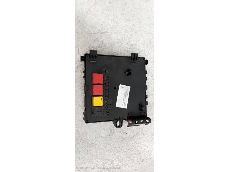Recambio de caja reles / fusibles para opel vectra c berlina club referencia OEM IAM 13125487  