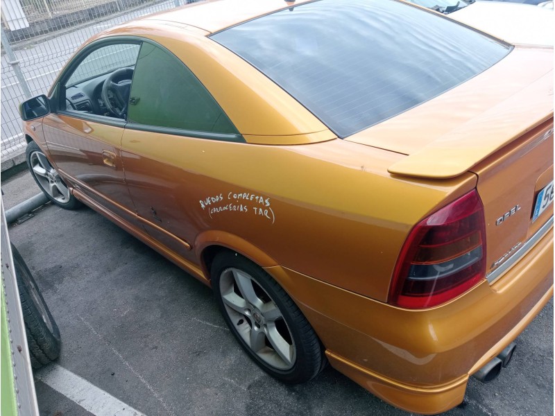 opel astra g coupé del año 2001
