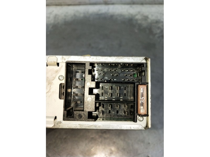 Recambio de sistema audio / radio cd para audi a4 b7 (8ec) 2.0 referencia OEM IAM   01