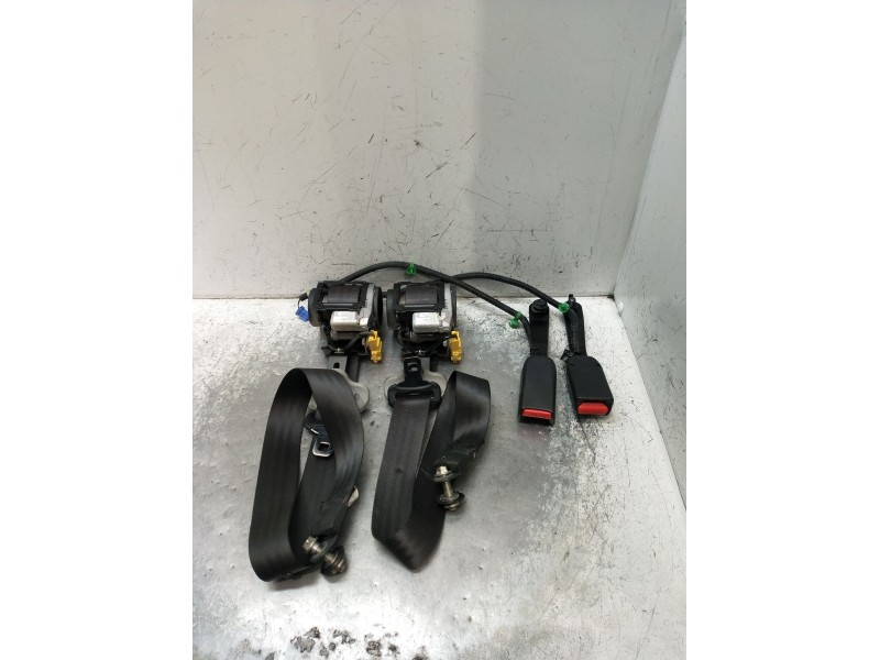 Recambio de juego cinturones delantero para honda accord vii (cl, cn) 2.2 i-ctdi (cn1) referencia OEM IAM  5P 04
