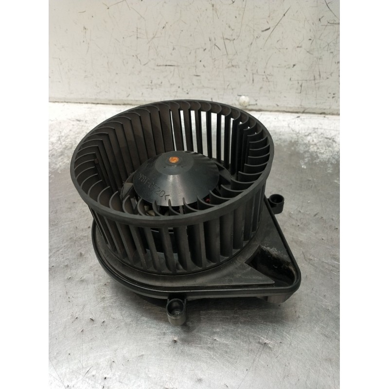 Recambio de motor calefaccion para audi a4 b7 (8ec) 2.0 referencia OEM IAM 8E1820021E K01000CCW 983692C 01