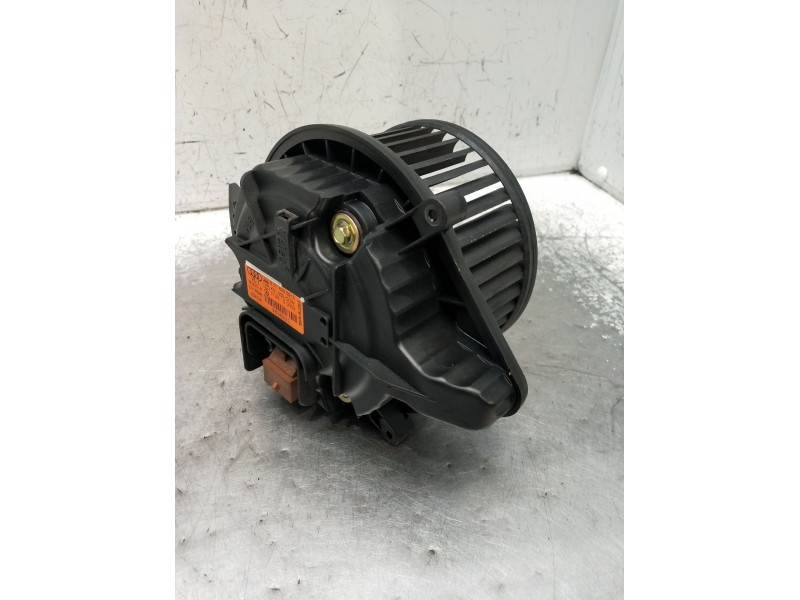 Recambio de motor calefaccion para audi a4 b7 (8ec) 2.0 referencia OEM IAM 8E1820021E K01000CCW 983692C 01