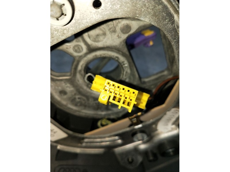 Recambio de volante para audi a4 b7 (8ec) 2.0 referencia OEM IAM 8E0419091CR 305465199165AA 01