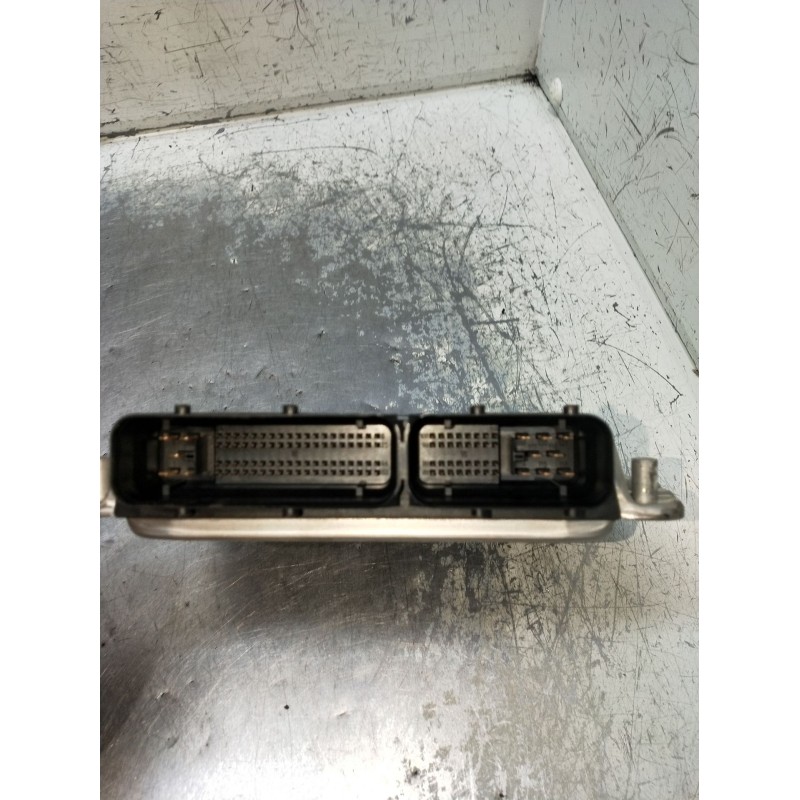 Recambio de centralita motor uce para audi a4 b7 (8ec) 2.0 referencia OEM IAM 0281011222 038906019LJ 1039S05323 01