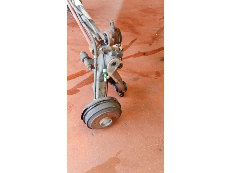 Recambio de puente trasero para peugeot 206 hatchback (2a/c) 1.4 i referencia OEM IAM TAMBOR  