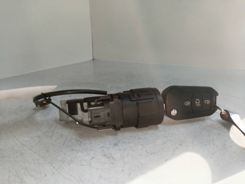 Recambio de conmutador de arranque para peugeot 208 active referencia OEM IAM 9663123380  