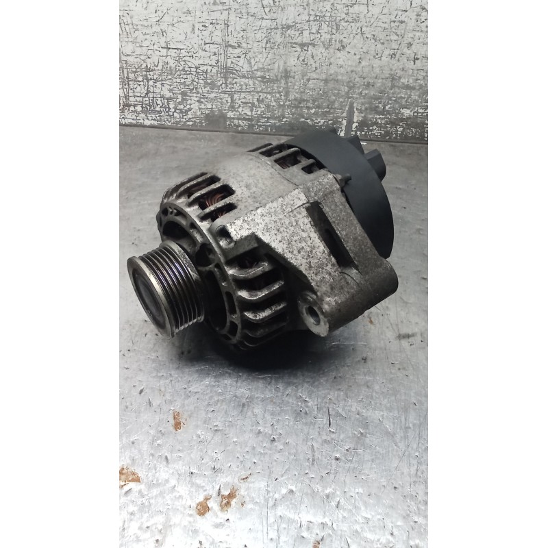 Recambio de alternador para opel zafira b furgoneta/monovolumen (a05) 1.9 cdti van (m75) referencia OEM IAM 0986048793 93169028 