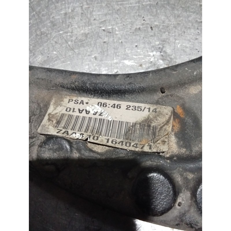 Recambio de brazo suspension inferior delantero derecho para citroën c5 berlina millenium referencia OEM IAM 7AAA10  08