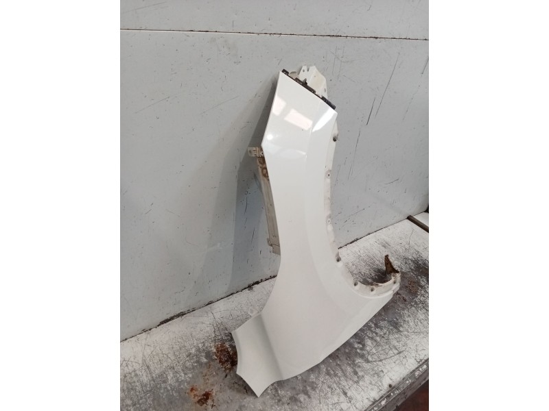 Recambio de aleta delantera derecha para nissan qashqai ii (j11, j11_) 1.2 dig-t referencia OEM IAM   