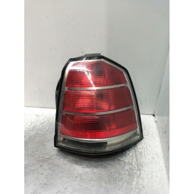 Recambio de piloto trasero derecho para opel zafira b furgoneta/monovolumen (a05) 1.9 cdti van (m75) referencia OEM IAM   05